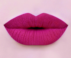 Помада губная жидкая мат.