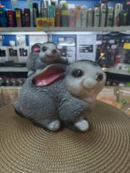 Два зайца большие - фото