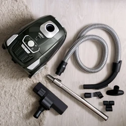 Пылесос ARESA AR-2402 - фото