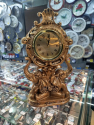 Часы настольные 