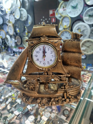 Часы настольные 