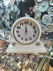 Часы настольные 